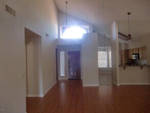 3305 E Wildwood Dr in Phoenix, AZ - Building Photo - Building Photo