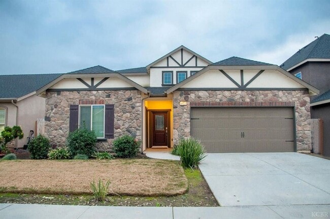 property at 1923 W Humboldt Dr