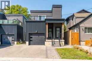 54 Wilhelm St in Kitchener, ON - Building Photo