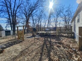 336 S Moore School Rd in Troy, MO - Building Photo