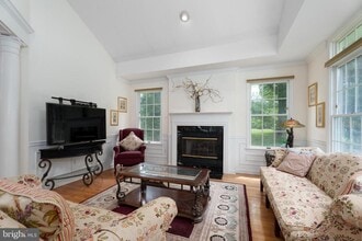 111 St Clair Ct in Princeton, NJ - Building Photo - Building Photo
