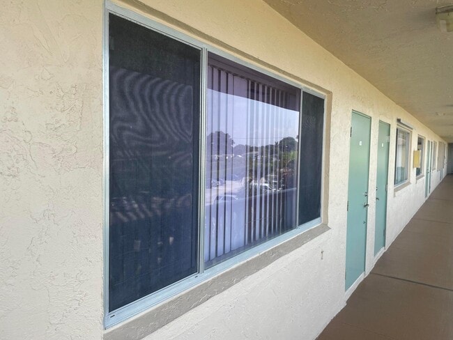 400 Village Green Cir W in Palm Springs, FL - Building Photo - Building Photo