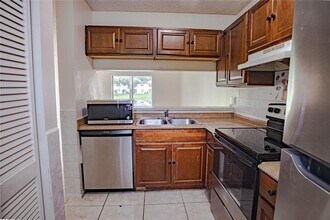 4295 NW 114th Terrace in Coral Springs, FL - Building Photo - Building Photo