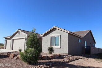 1547 Middle Crk Ln in Sierra Vista, AZ - Building Photo - Building Photo