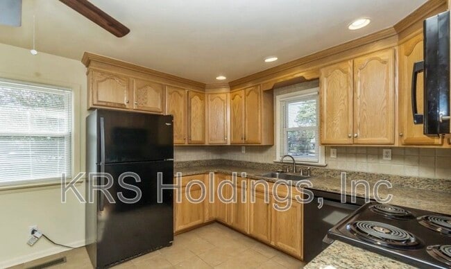 128 Marion Dr in Chesapeake, VA - Building Photo - Building Photo