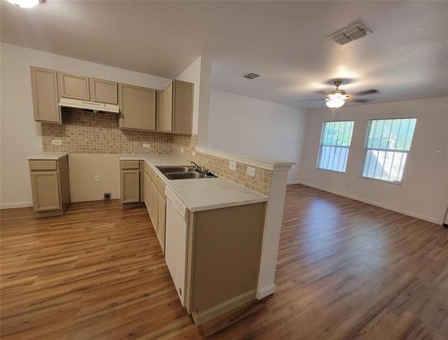 property at 7622 Concordia Ln