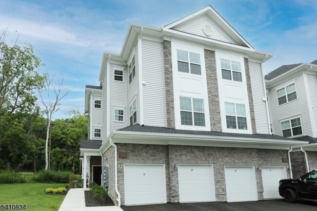 property at 71 Veterans Wy