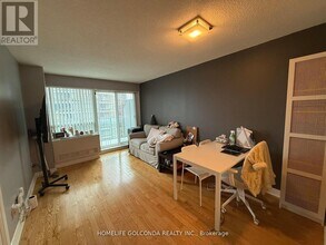 31 Bales Ave in Toronto, ON - Building Photo - Building Photo