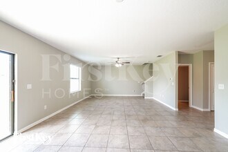 9624 Sage Creek Dr in Ruskin, FL - Building Photo - Building Photo