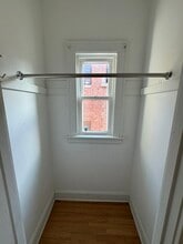 6208 N Artesian Ave, Unit 2 in Chicago, IL - Building Photo - Building Photo
