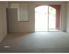 61 SE Palermo in Stuart, FL - Building Photo - Building Photo