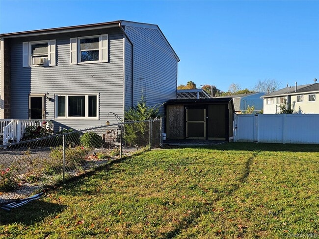 35 N Aspen Rd in Middletown, NY - Building Photo - Building Photo