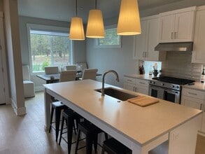 62709 McClain Dr in Bend, OR - Building Photo - Building Photo