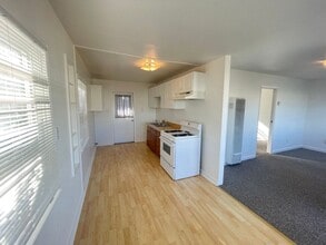 1324 Longbranch Ave in Grover Beach, CA - Building Photo - Building Photo