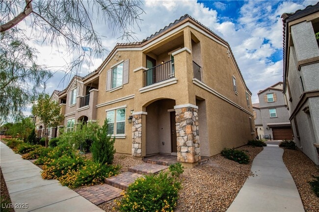 property at 460 Ylang Pl