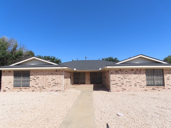 4334 Ridgecrest Cir