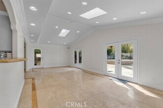 6201 Corbin Ave in Los Angeles, CA - Building Photo - Building Photo
