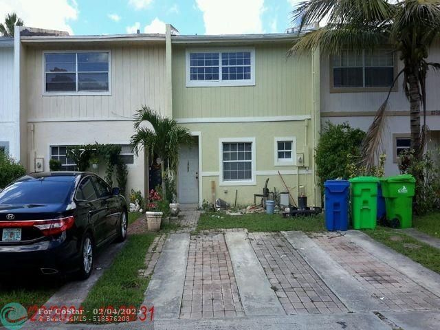 3707 NW 91st Ave in Sunrise, FL - Building Photo