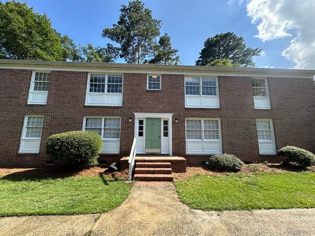 341-343 Corbin Ave in Macon-Bibb, GA - Foto de edificio - Building Photo