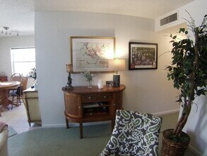 571 Capri L in Delray Beach, FL - Building Photo - Building Photo