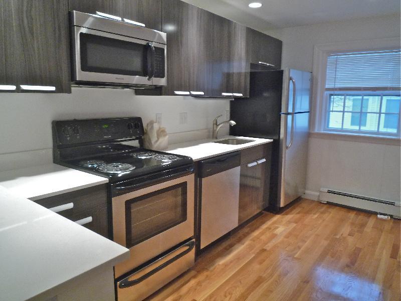 45 Wyman St, Unit #3 in Waban, MA - Building Photo