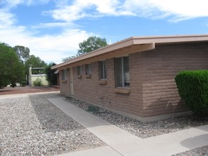 1002 E Lester St in Tucson, AZ - Building Photo - Building Photo