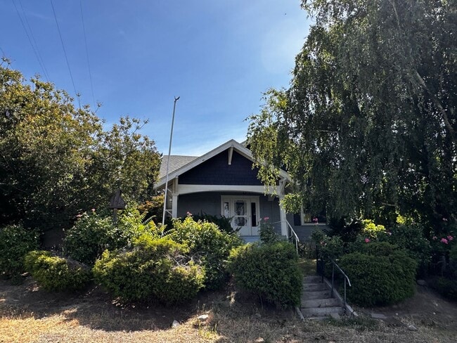 property at 413 Melrose St