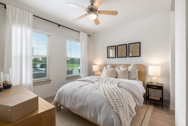 Lively Murrells Inlet in Murrells Inlet, SC - Building Photo - Building Photo