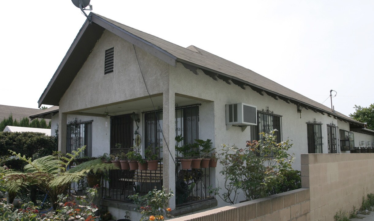 400 W 20th St in Long Beach, CA - Building Photo
