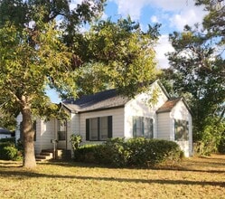 1400 Dyer Ave in Rosenberg, TX - Building Photo - Building Photo