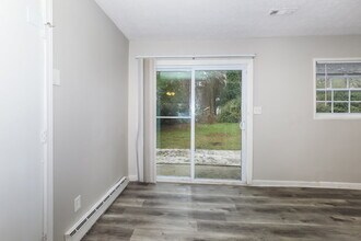 6707 Willow Twig Rd in Riverdale, GA - Foto de edificio - Building Photo