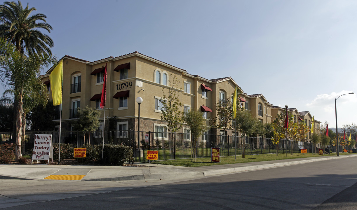 Loma Linda Commons in Loma Linda, CA - Building Photo