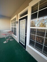 4230 NW Meadow Creek Cir in Fayetteville, AR - Building Photo - Building Photo