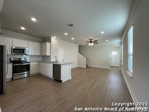 2207 Lynwood Bnd in San Antonio, TX - Building Photo - Building Photo