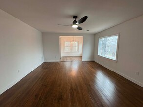 6 Prospect Ave in Eureka Springs, AR - Foto de edificio - Building Photo