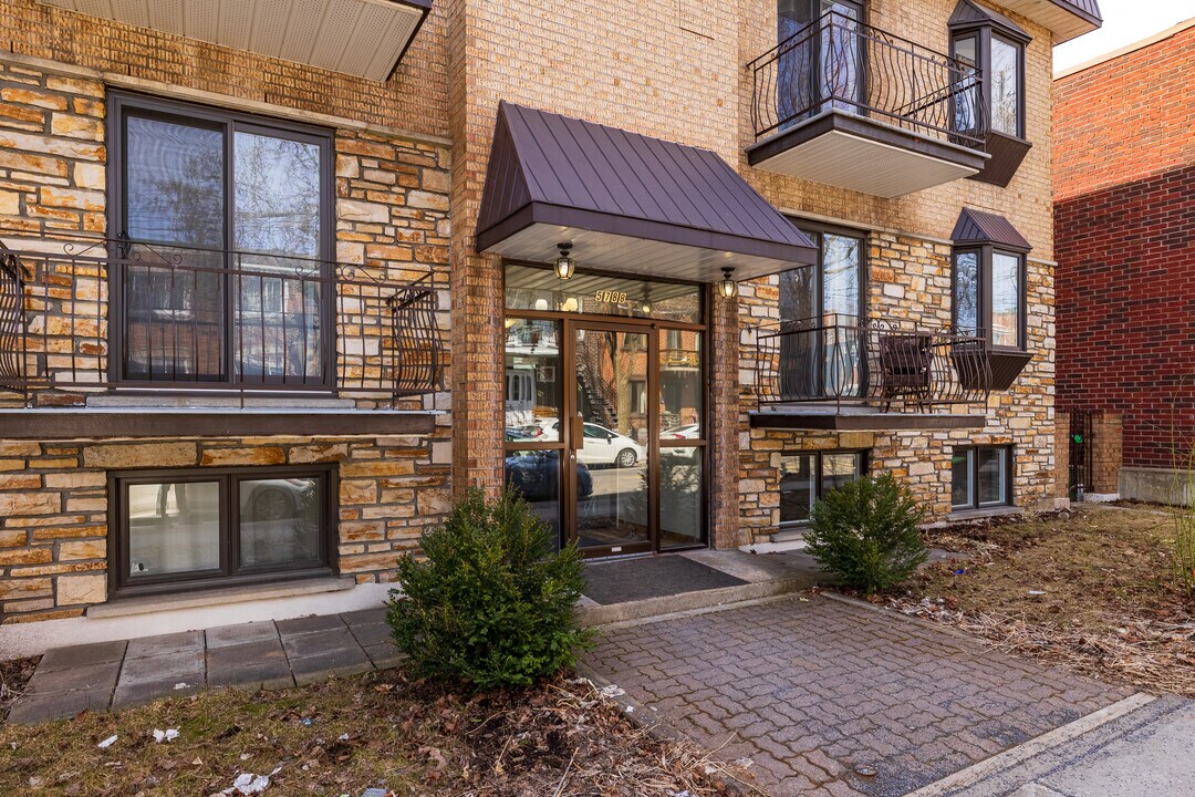 5788 1Re Av in Montréal, QC - Building Photo