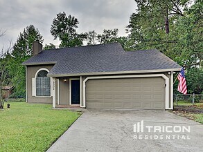 9004 Derrickson Dr in Jacksonville, FL - Building Photo - Building Photo