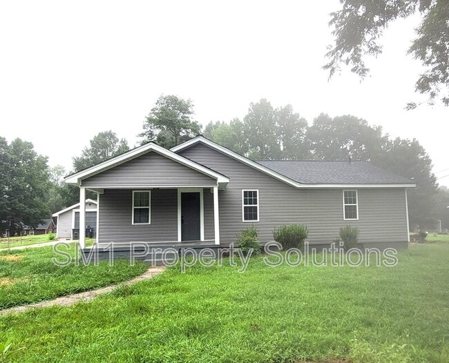 4304 Hilltop Rd in Greensboro, NC - Building Photo - Building Photo