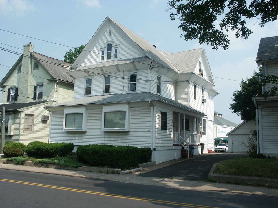 21 Byberry Rd in Hatboro, PA - Building Photo