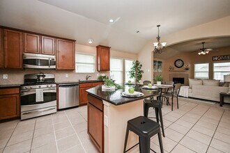 8010 Durham Run Ln in Richmond, TX - Building Photo - Building Photo