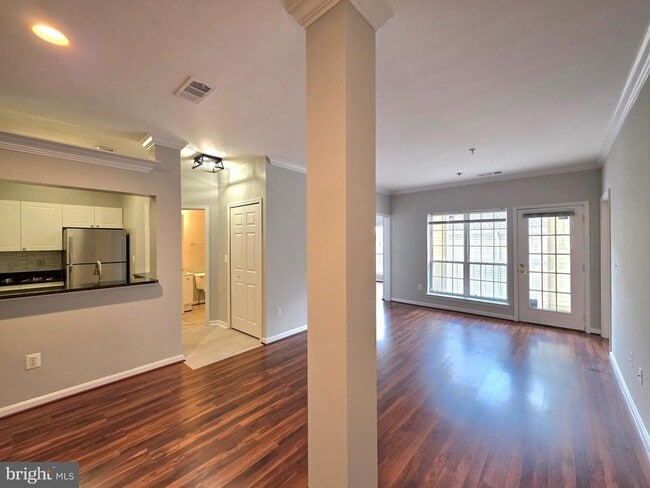 property at 4560 Strutfield Ln