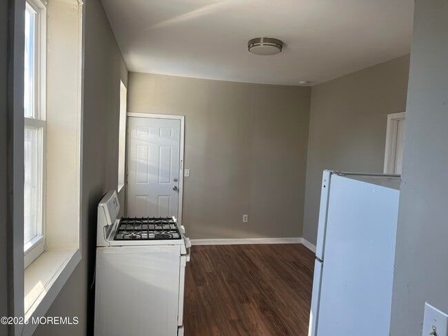 property at 302-303 3rd Ave