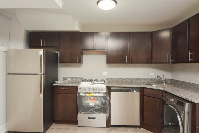 436 W Belden Ave in Chicago, IL - Building Photo - Building Photo