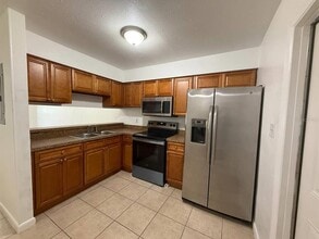 2841 Willow Run in Orlando, FL - Building Photo - Building Photo