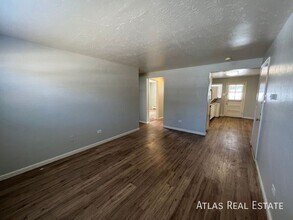 2367 S Locust St in Denver, CO - Building Photo - Building Photo