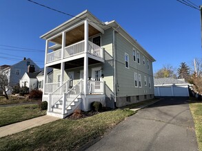 118 Richard St in West Hartford, CT - Building Photo - Building Photo