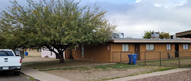 2206 W Heatherbrae Dr in Phoenix, AZ - Building Photo - Building Photo