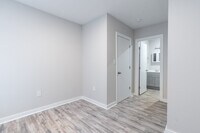 716 E Clearfield St photo'