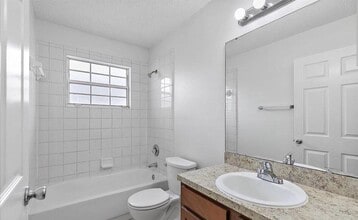 8034 Macinnes Dr in Jacksonville, FL - Building Photo - Building Photo