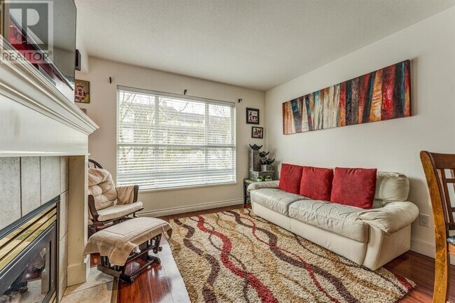 2393 Welcher Ave in Port Coquitlam, BC - Building Photo - Building Photo